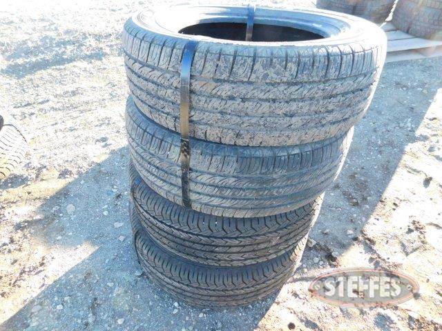 (4) 225-60R16 tires,_1.jpg